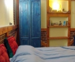 Camera albastra